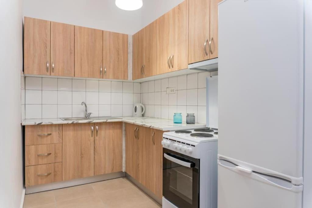 Apartment Anais In Laganas
